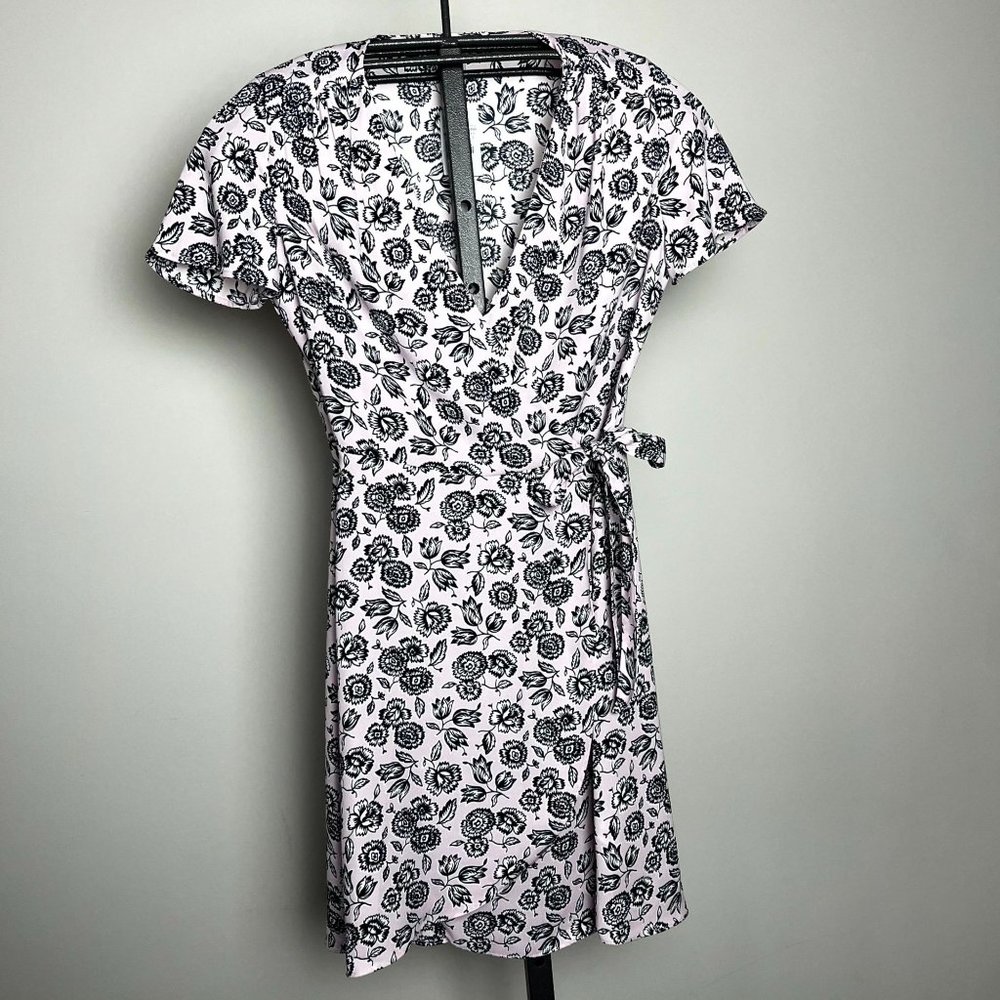 NWT J. Crew Factory Pink Wrap‎ Dress Black Floral Style L6954 Size 0